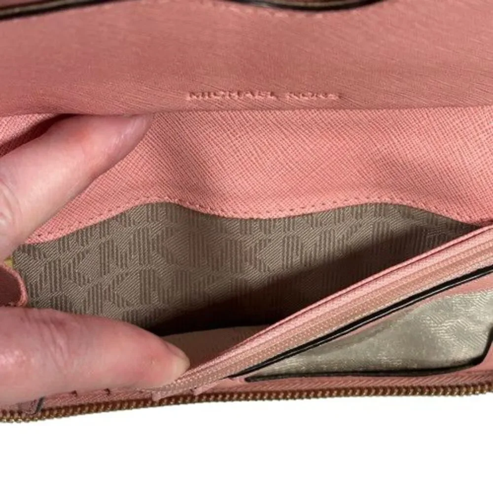 Michael Kors Jet Set Travel Rose Pink Zip Tech Phone Case Wallet Clutch